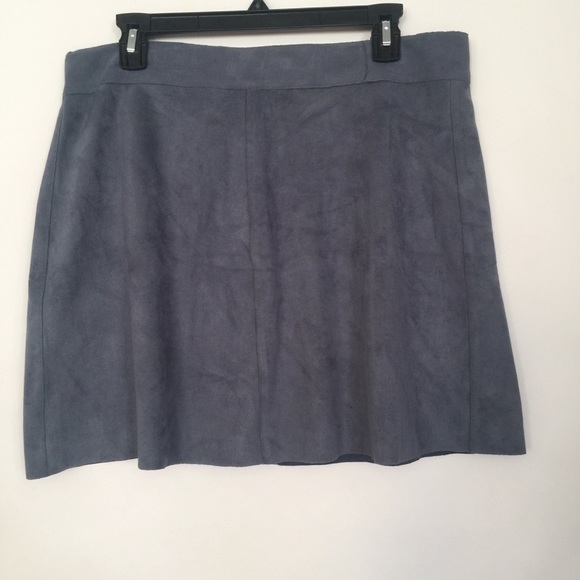 1. State Blue Gray Silver Large L Faux Suede Skirt - Picture 3 of 7